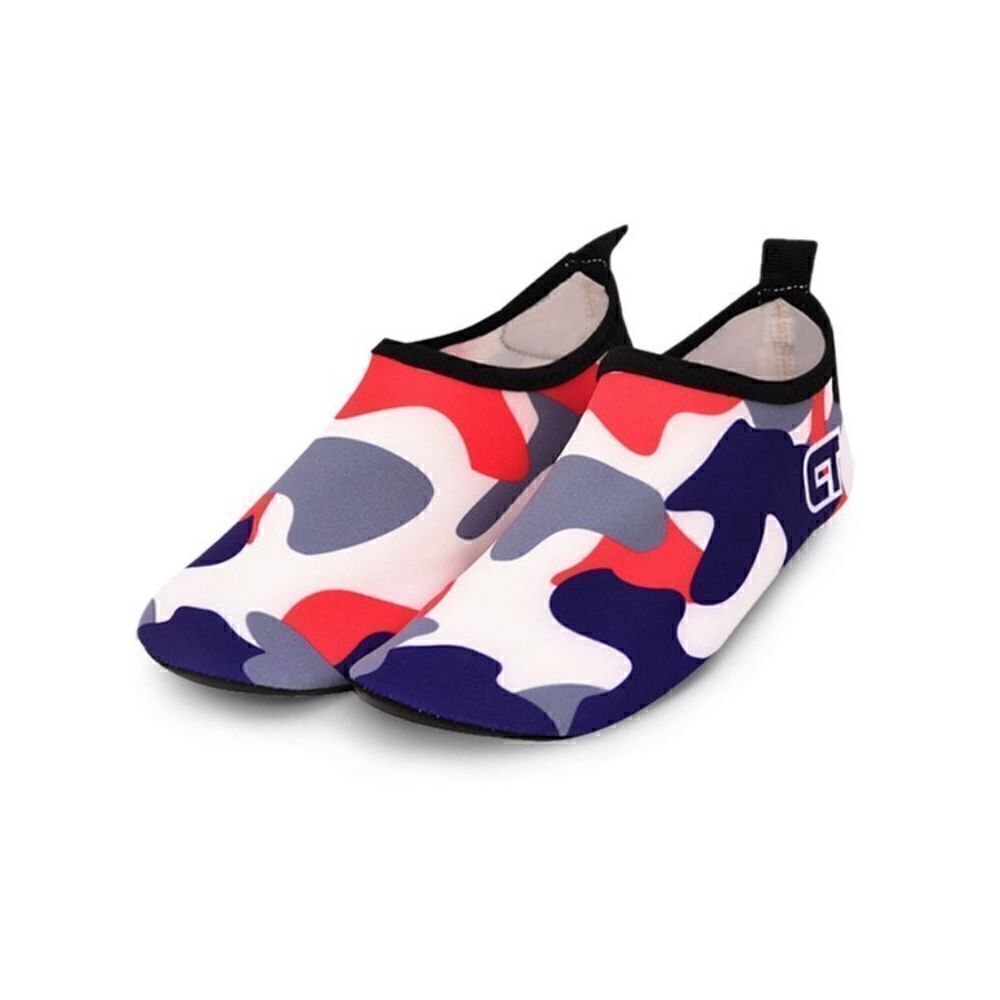 water shoes for kid's size 36!!